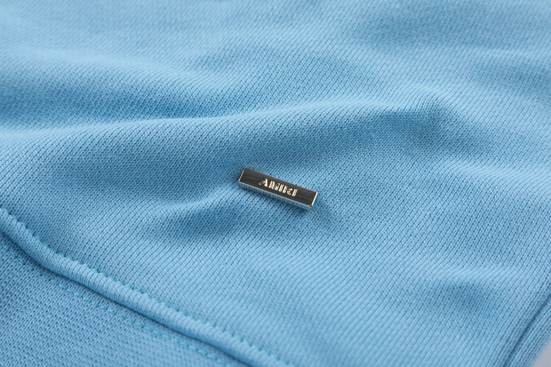 AMRI Hoodies
