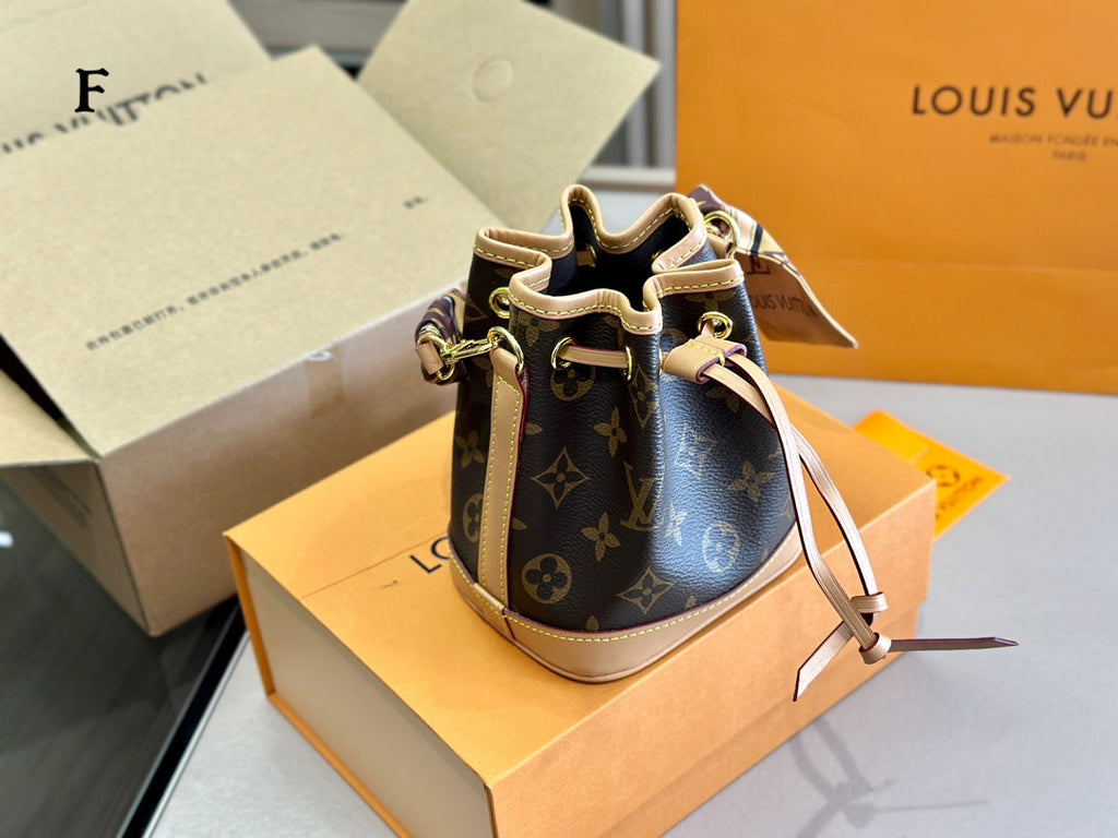 2023 VL handbag -169