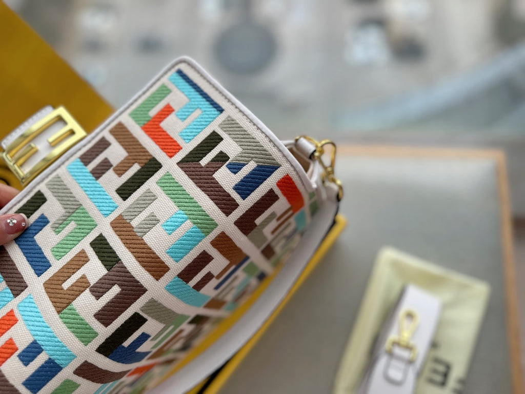 2023 FD handbag -184