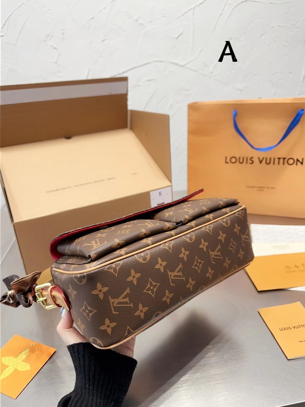 2022  handbag--71