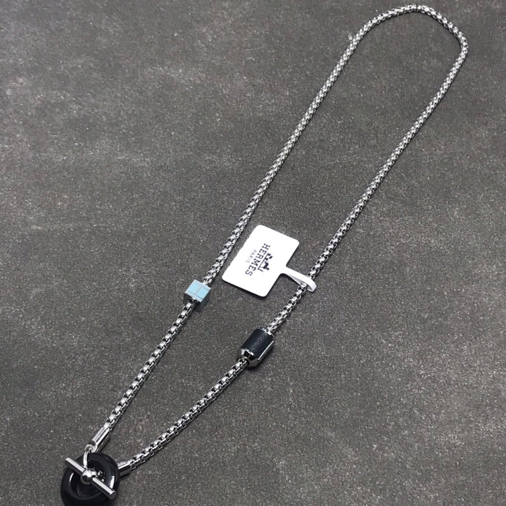 18K Meli-Melo H Necklace