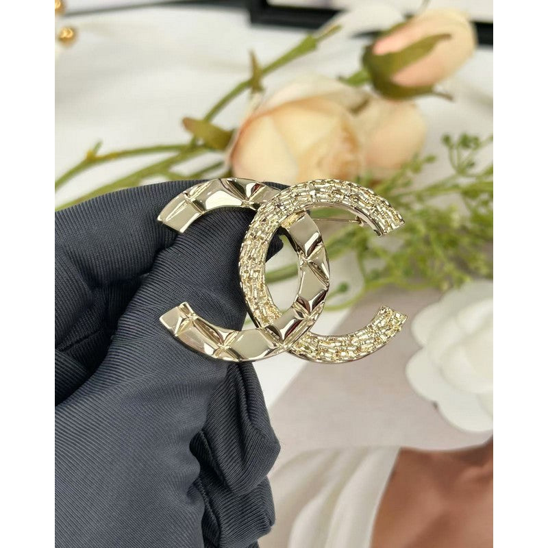 18K CC Gold Brooch